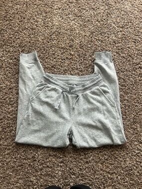 Old Navy grey jogger sweatpants